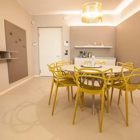 Murari Bra - Fiera 01 Apartamento *